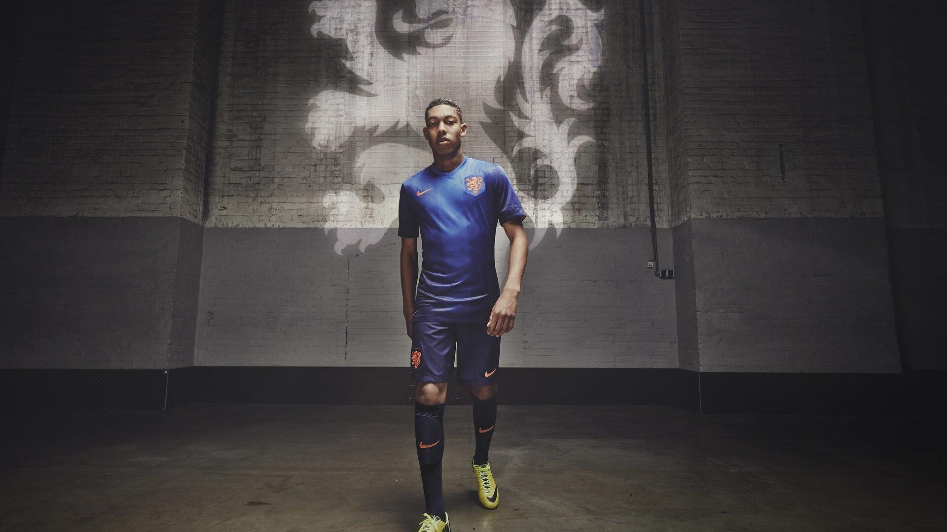 埃泽绝妙进球助球队取胜，盛赞福登，他总能把球传到最合适的位置