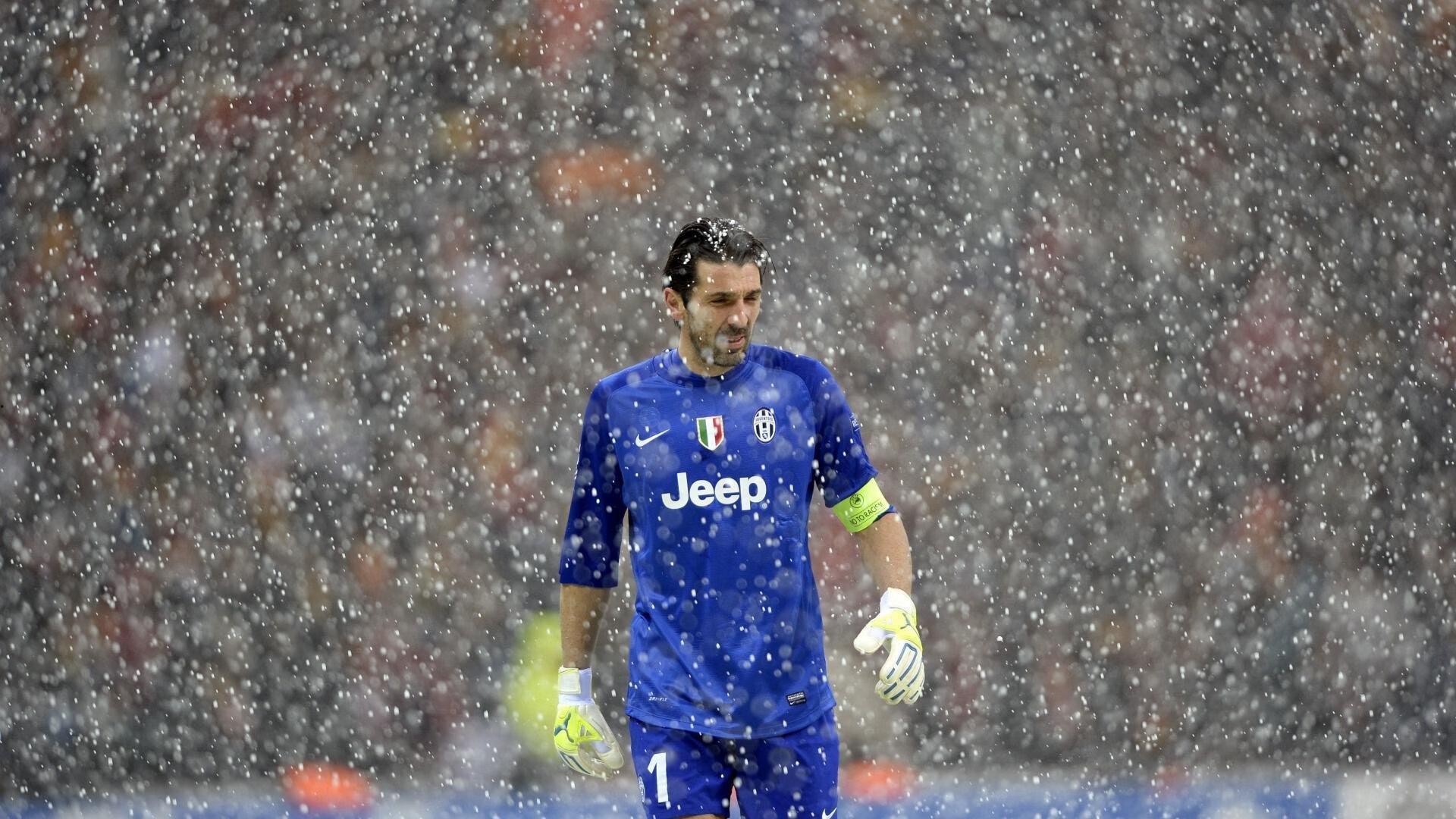 枪手铸就百年钢铁防线，百场零三球失球纪录比肩红魔传奇