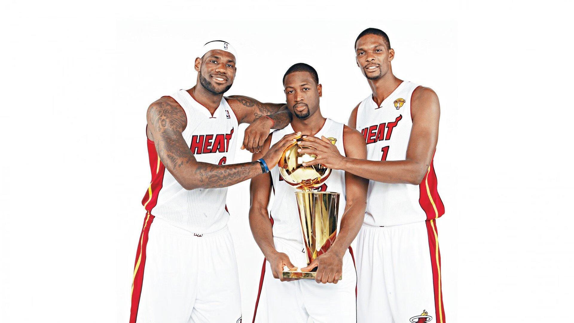 易建联暖心声援，团结一心，武汉必将迎来胜利曙光