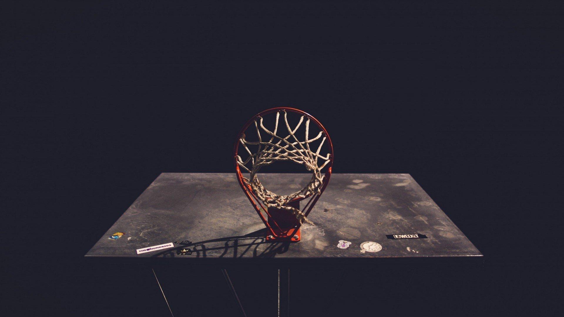 哈登谈后撤步风靡联盟,独创技艺成时代符号,篮球进化见证个人烙印